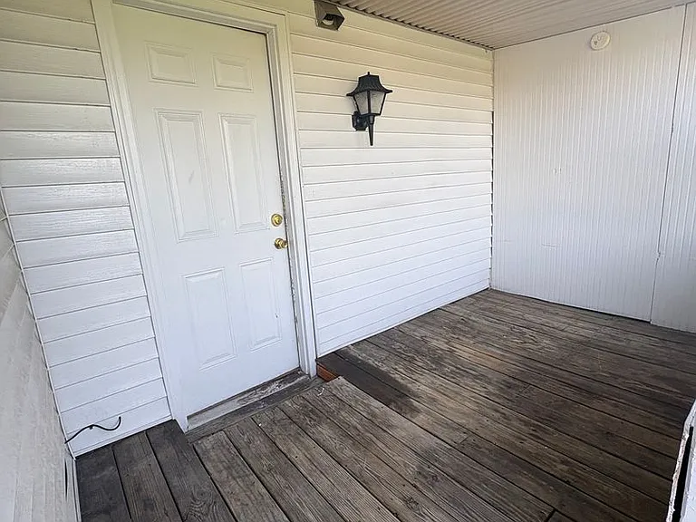 728 S Pershing Ave #3 — Photo 9