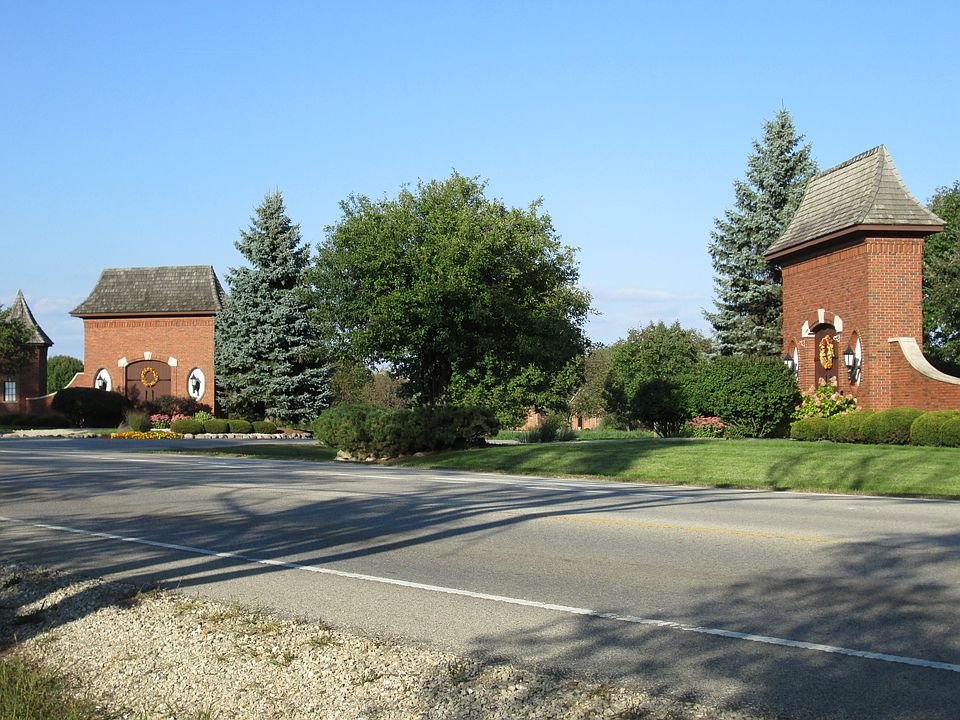 2nd image of Sundial Ln