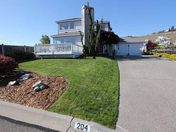 2nd image of 204 N Shore Dr