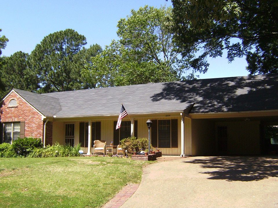 Darling Home In East Memphis