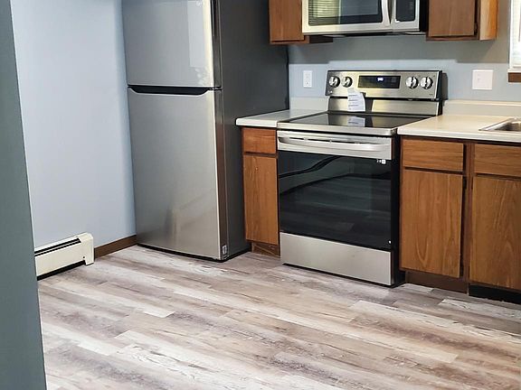 2nd image of 7421 West Blvd #1