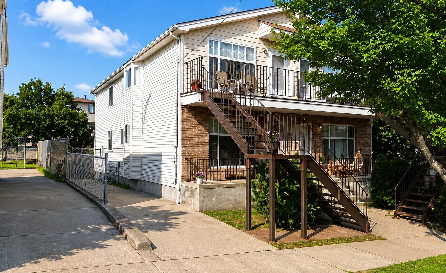 1 bed, 900 sqft, $2,200 — Photo 1