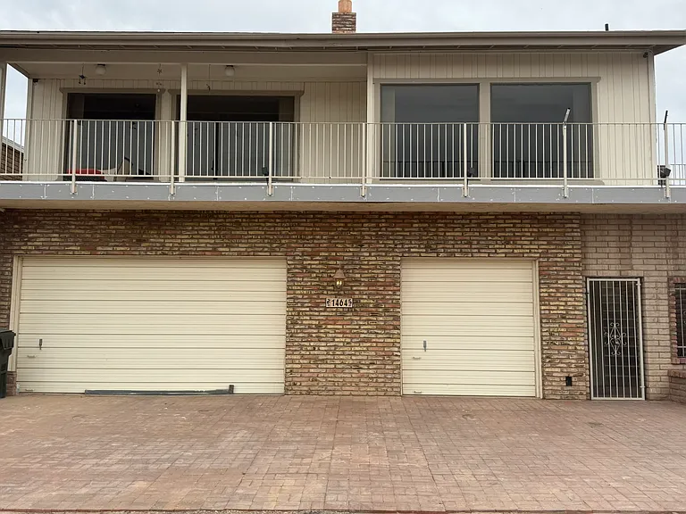 1464 Riverfront Dr — Photo 1