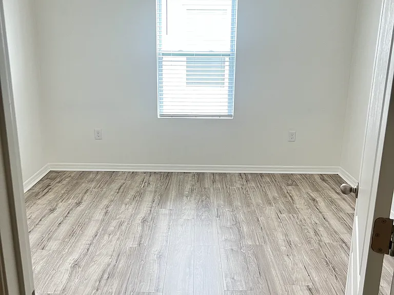 397 Corso Loop — Photo 17