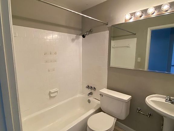 5th image of 963 Ponce De Leon Ave NE #110