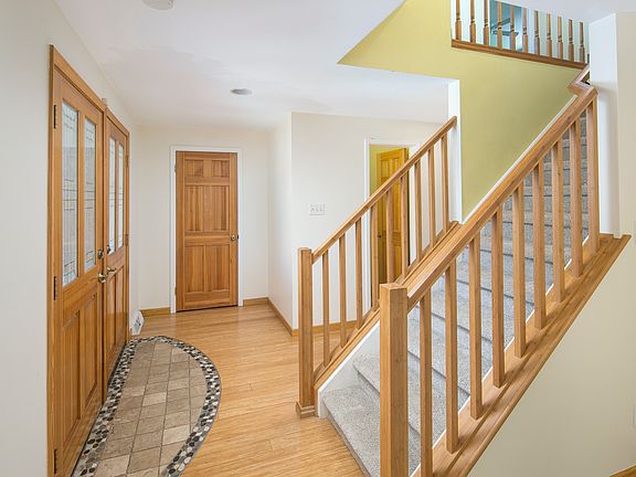 5th image of 3195 Heidelberg Dr