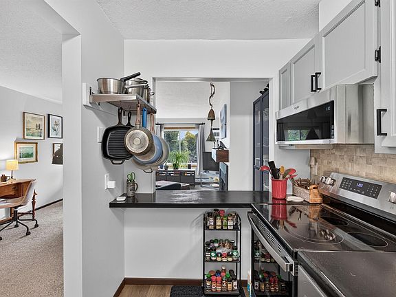 4th image of 10311 Cedar Lake Rd APT 313