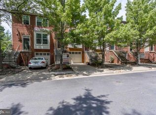 13132 Kidwell Field Rd, Herndon, VA 20171