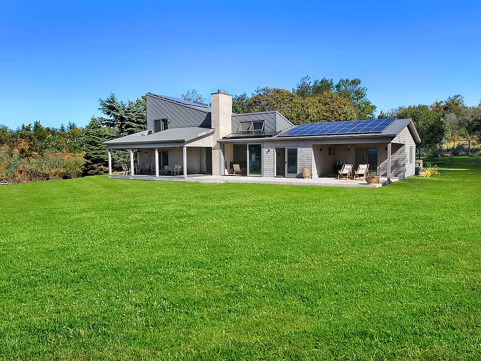 1st image of 14 Heron Ln