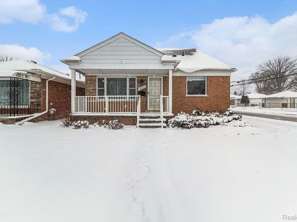 4402 Roosevelt Blvd, Dearborn Heights, MI 48125