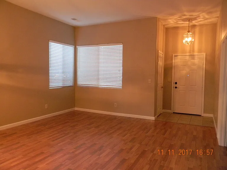 589 Alden Way — Photo 10