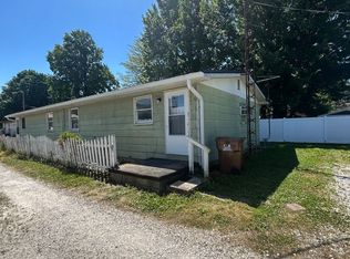 106 S Vine St, Waynetown, IN 47990