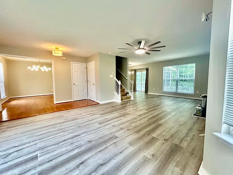 2512 Grand Glen Rd — Photo 10