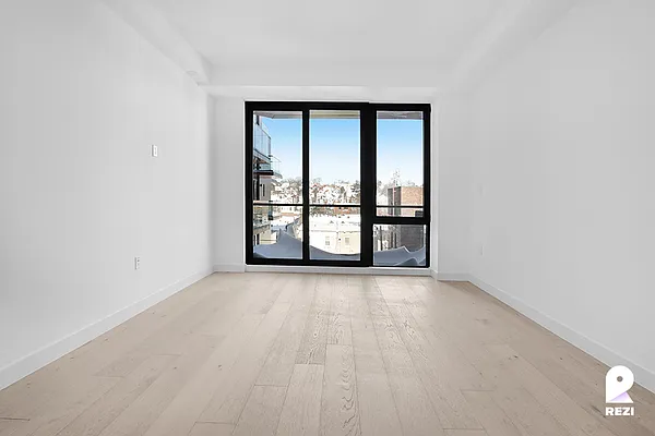 Rented by REZI | media 3