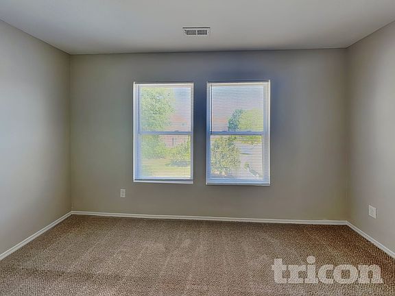5th image of 1716 Hollybrook Ave