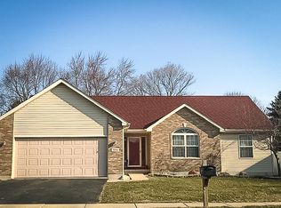 339 Serenity Ln, Dekalb, IL 60115