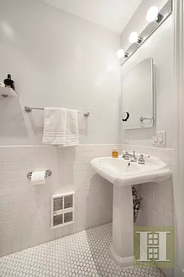 Rented by Halstead Real Estate | media 41