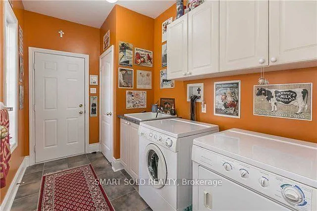 704 Foxcroft Blvd — Photo 15