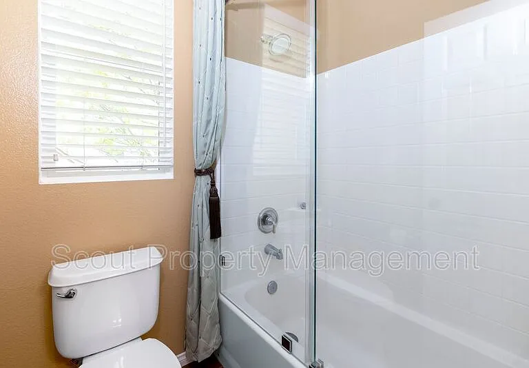 28856 Springfield Pl — Photo 25
