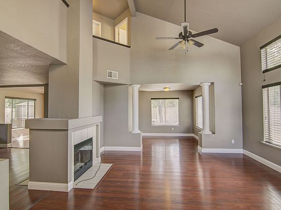 3rd image of 3438 Loneridge Ct