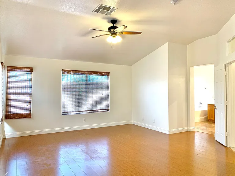 3821 Bombastic Ct — Photo 24