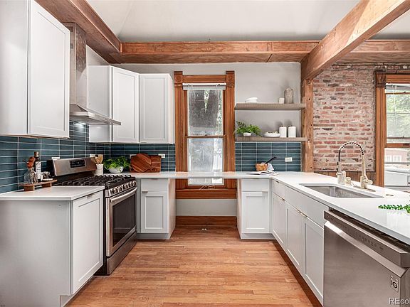 3rd image of 2375-2377 E Mississippi Avenue