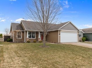 N9050 Spring Valley Rd, MENASHA, WI 54952