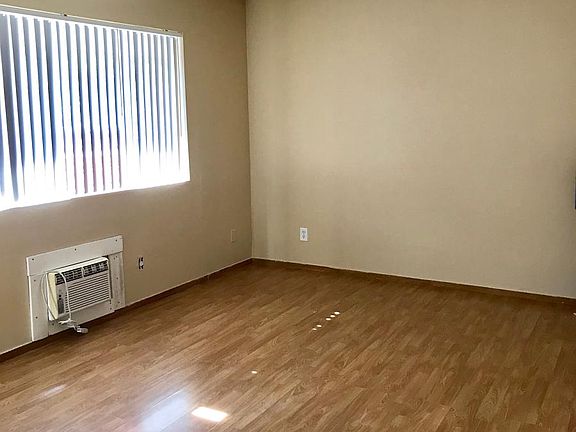 4th image of 383 Orchid Ln APT N