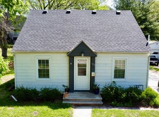 120 S Maple Ave, Ames, IA 50010