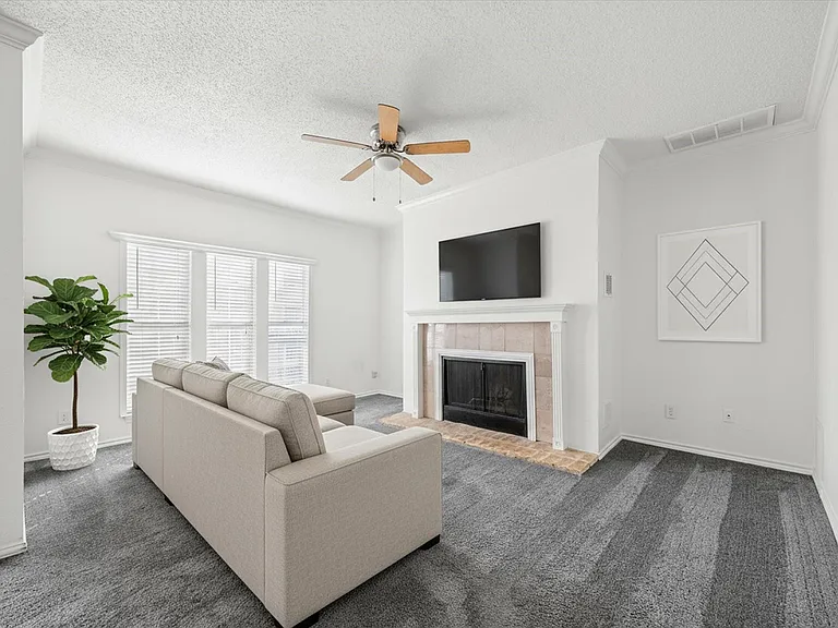 5310 Keller Springs Rd #332 — Photo 8