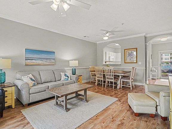 3rd image of 6203 Catalina Dr. #612
