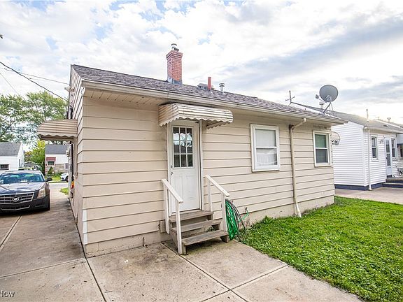 4th image of 12518 Kirton Ave