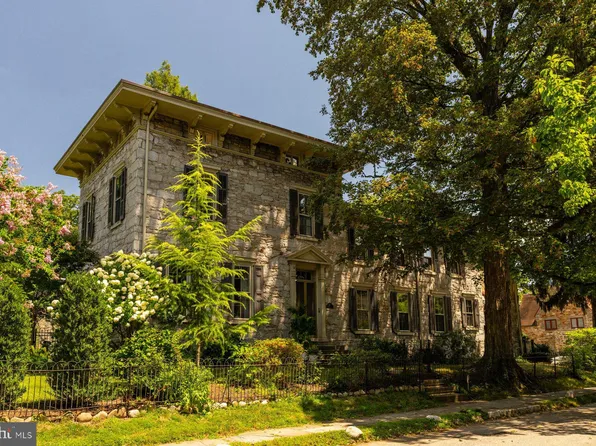 400 E Evergreen Ave, Philadelphia, PA 19118