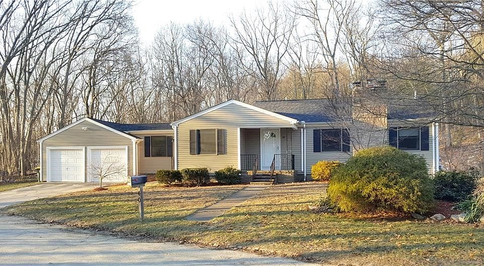1st image of 40 Woodland Ave