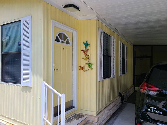 4th image of 10105 Shadow Oaks Cir