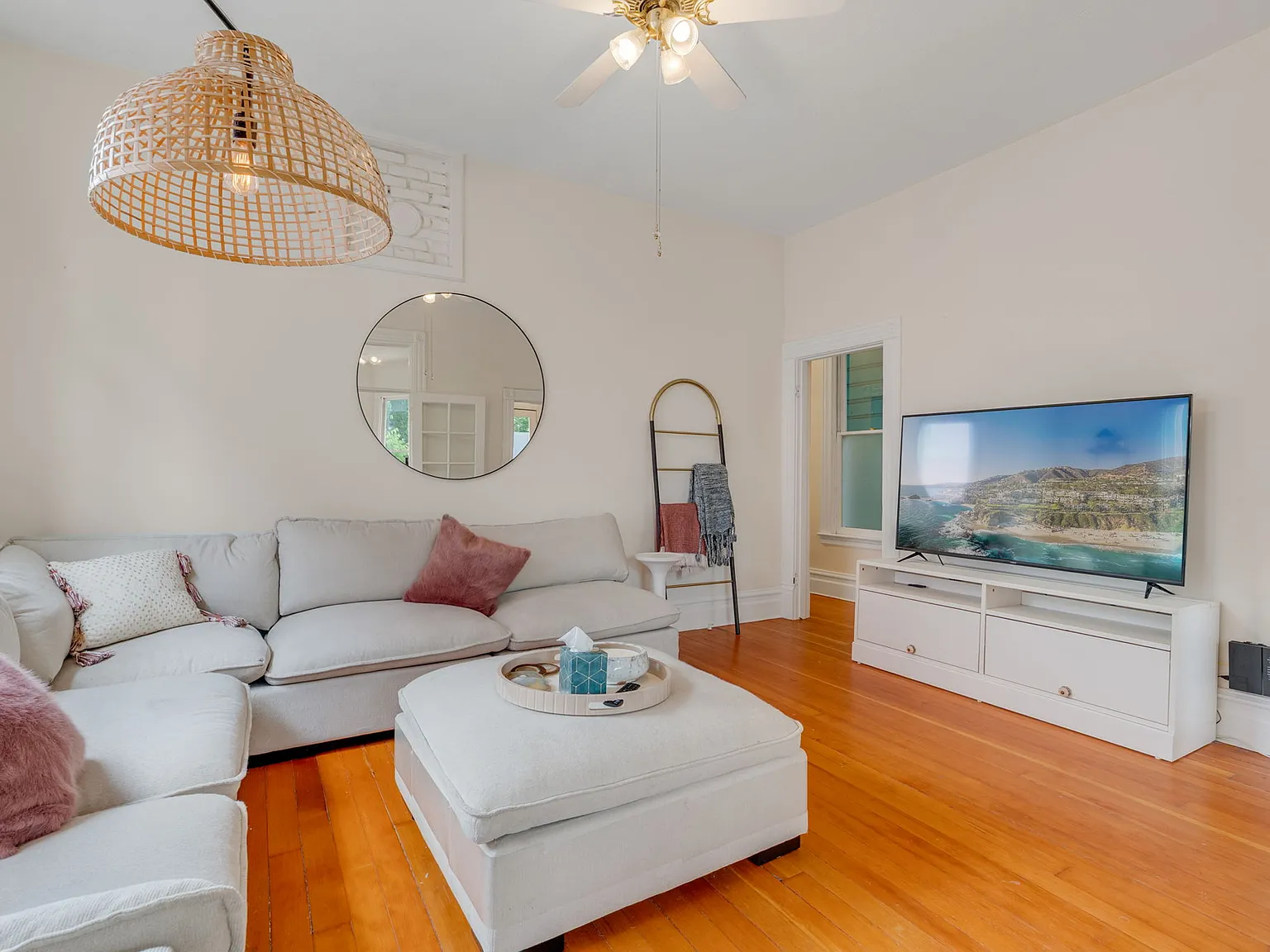 14 Southwest Whitaker Street - 1 — Photo 2