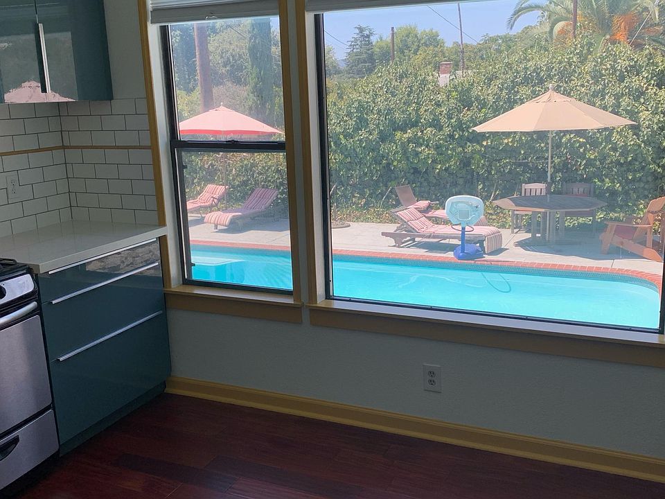 1st image of 2846 Casitas Ave