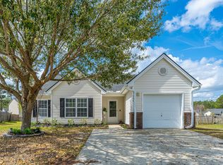 104 Cranston Ln, Summerville, SC 29483