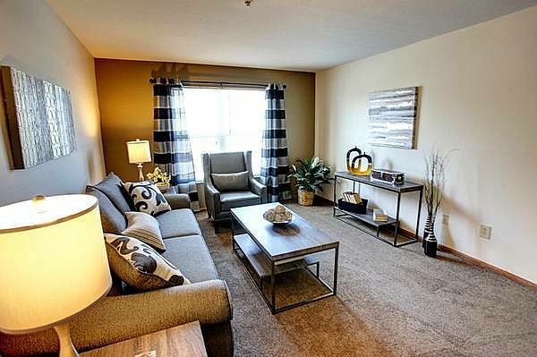 1st image of 3516 Gateway Lakes Dr