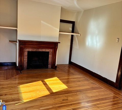 Focal point with storage nooks