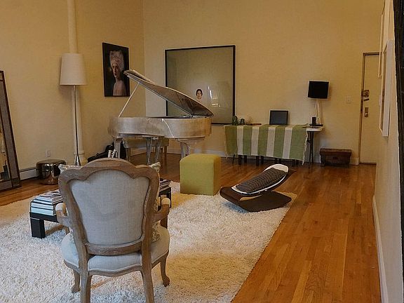 2nd image of 309 E 108th St APT 5A