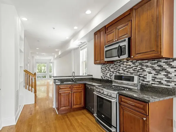 2212 11th St NW APT 2, Washington, DC 20001