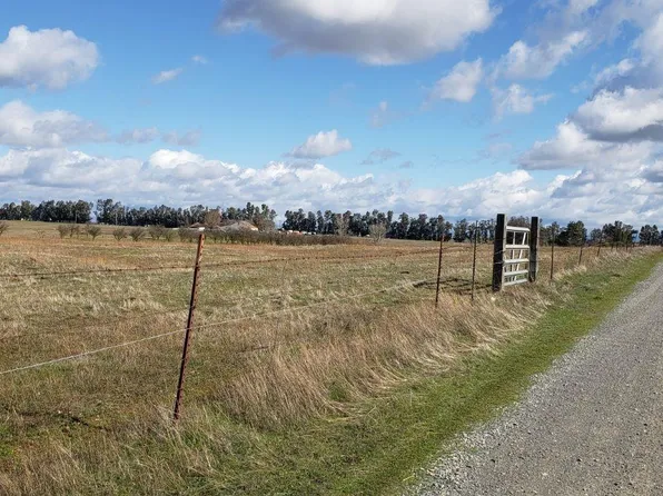 26 Clay Street Rd, Wilton, CA 95693