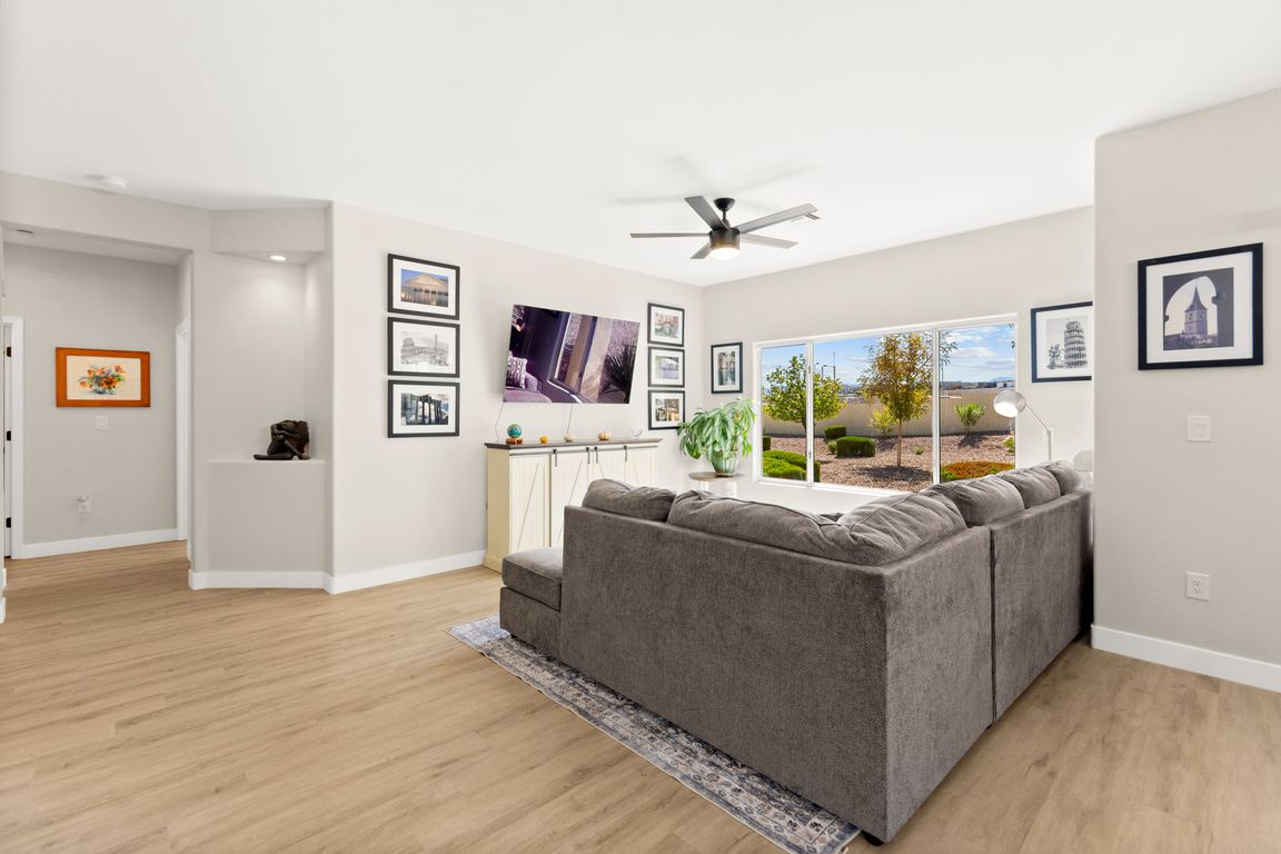 next background image