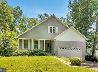 287 Artisan Dr, Montross, VA