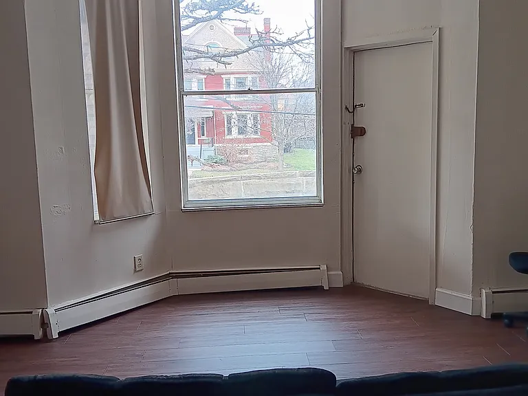 2246 Burnet Ave #4 — Photo 6