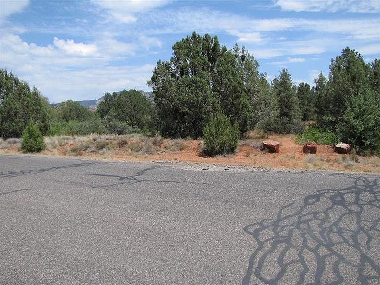 2nd image of 15 Pinon Shadows Circle