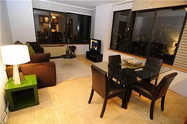 Rented by R New York