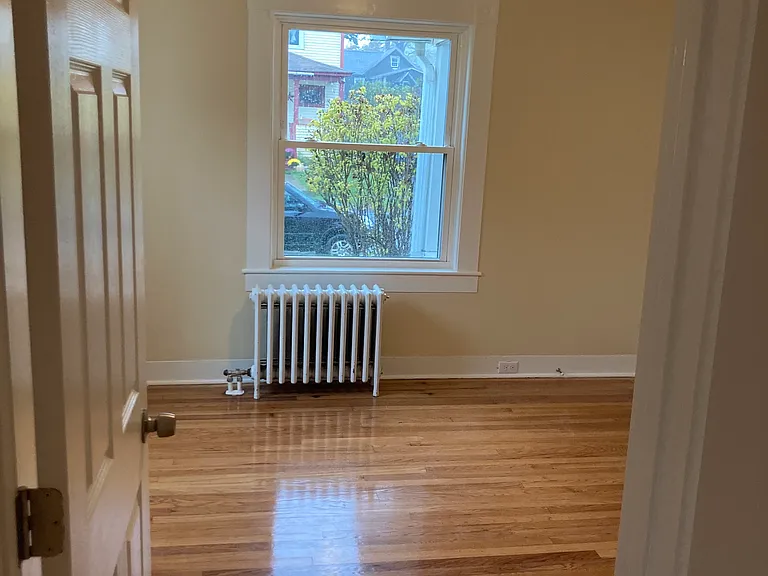 13 Vernon St #1 — Photo 10