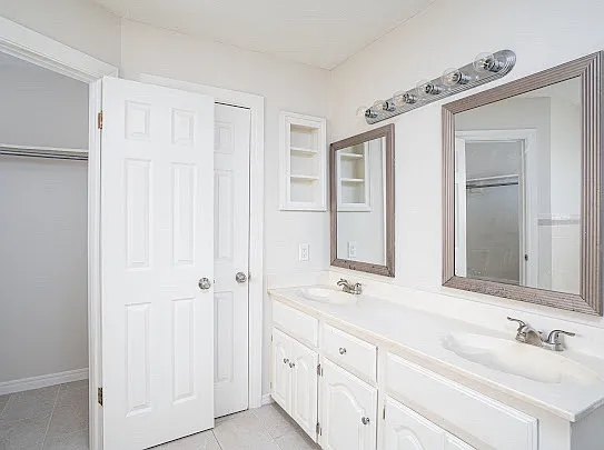 119 E Gardenia Ave — Photo 8